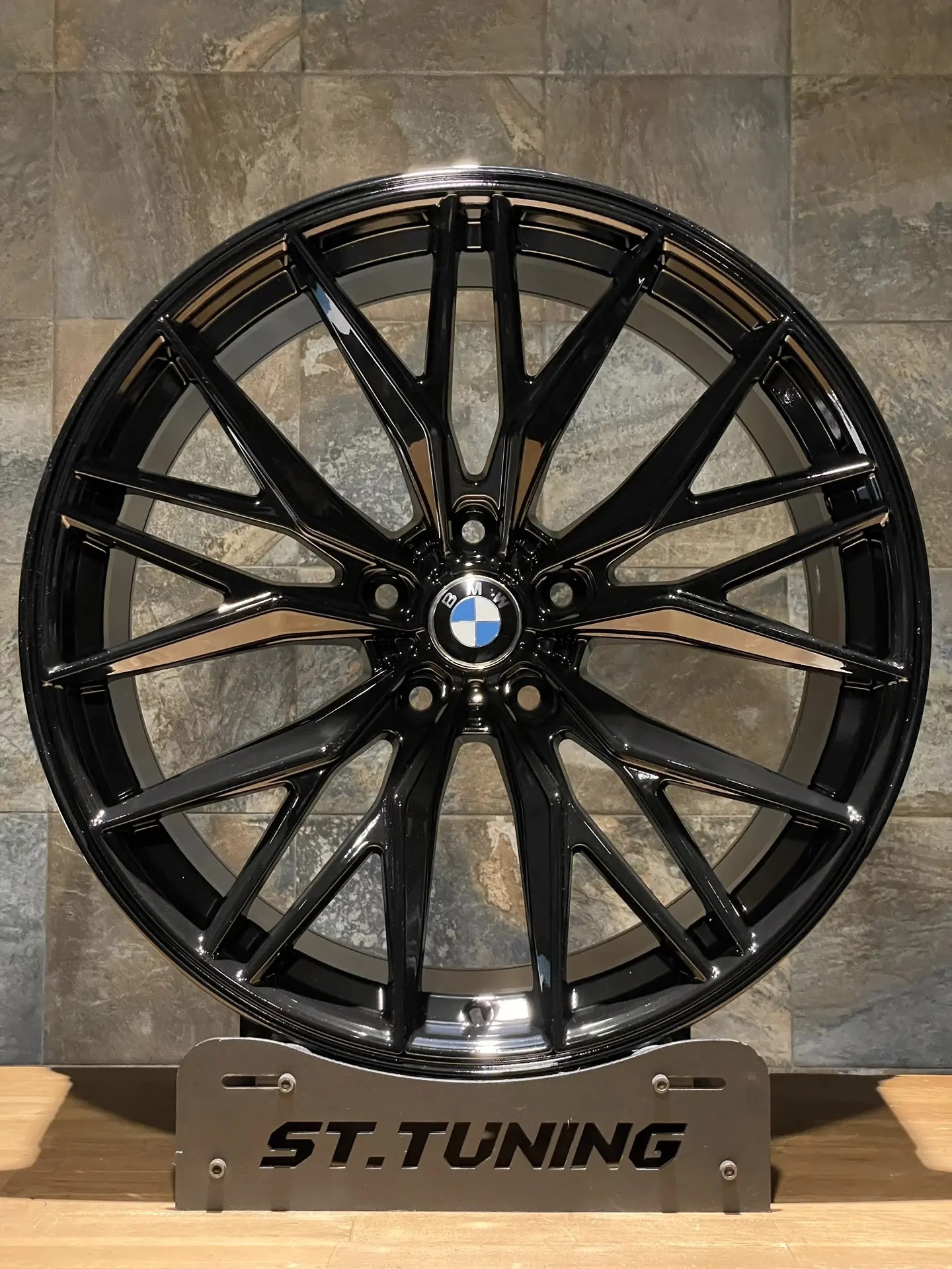 Диск Replica ST SL531 10х20 5/120 et37 74 Gloss Black Д006262