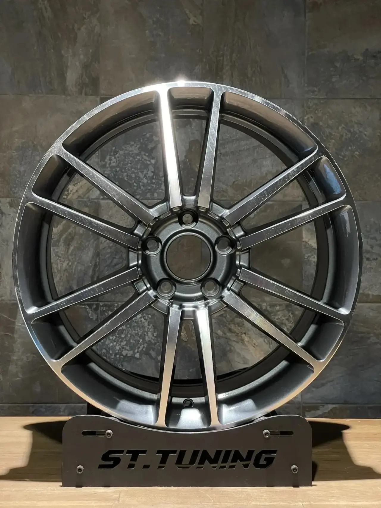Диск Replica ST 2050 8х18 5/112 et43 66,6 DGP Д000813