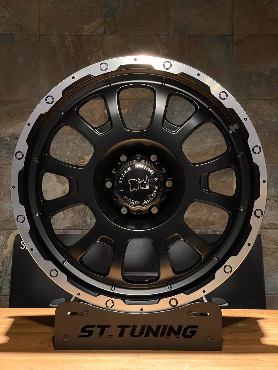 Диск Replica ST HX 974 8,5х20 6/139,7 et20 106,1 MBL Д003632